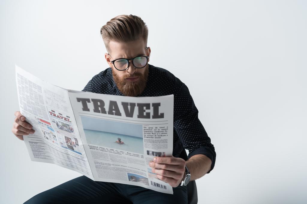 stylish man reading newspaper - Photo, Image