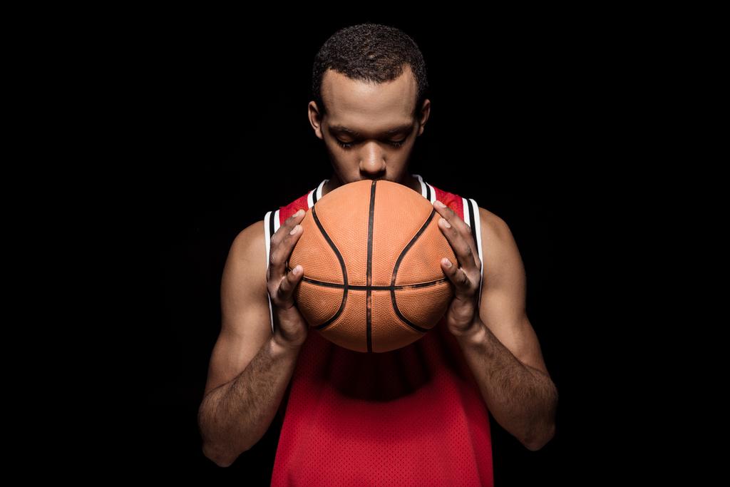 jogador de basquete com bola  - Foto, Imagem