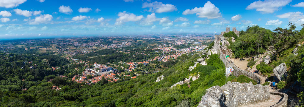 die Burg der Mauren in Sintra - Foto, Bild