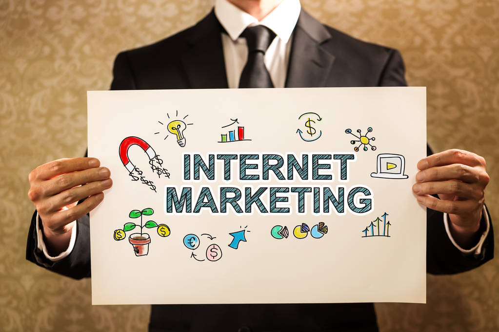 Internet Marketing text with businessman - Photo, Image