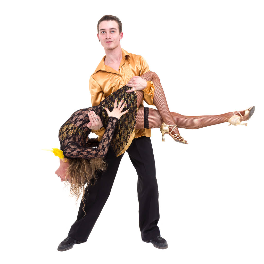 Πλήρες μήκος ζευγάρι νεαρή μπαλέτου χορός ενάντια στο απομονωμένο λευκό - Φωτογραφία, εικόνα