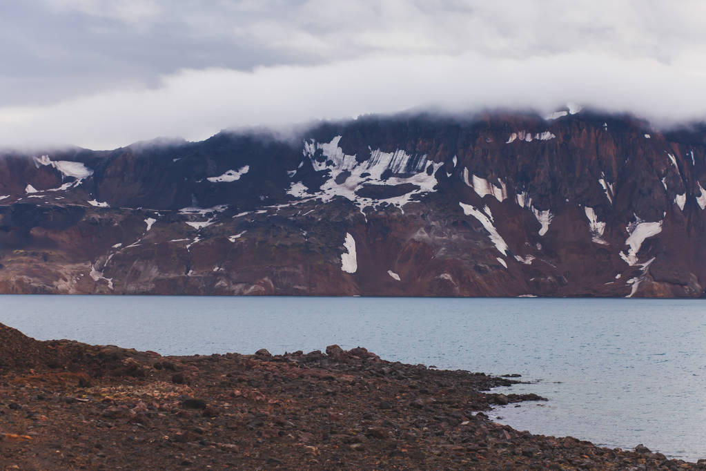 Nézd Izlandi hatalmas vulkán Askja két kráter tó, Izland - Fotó, kép