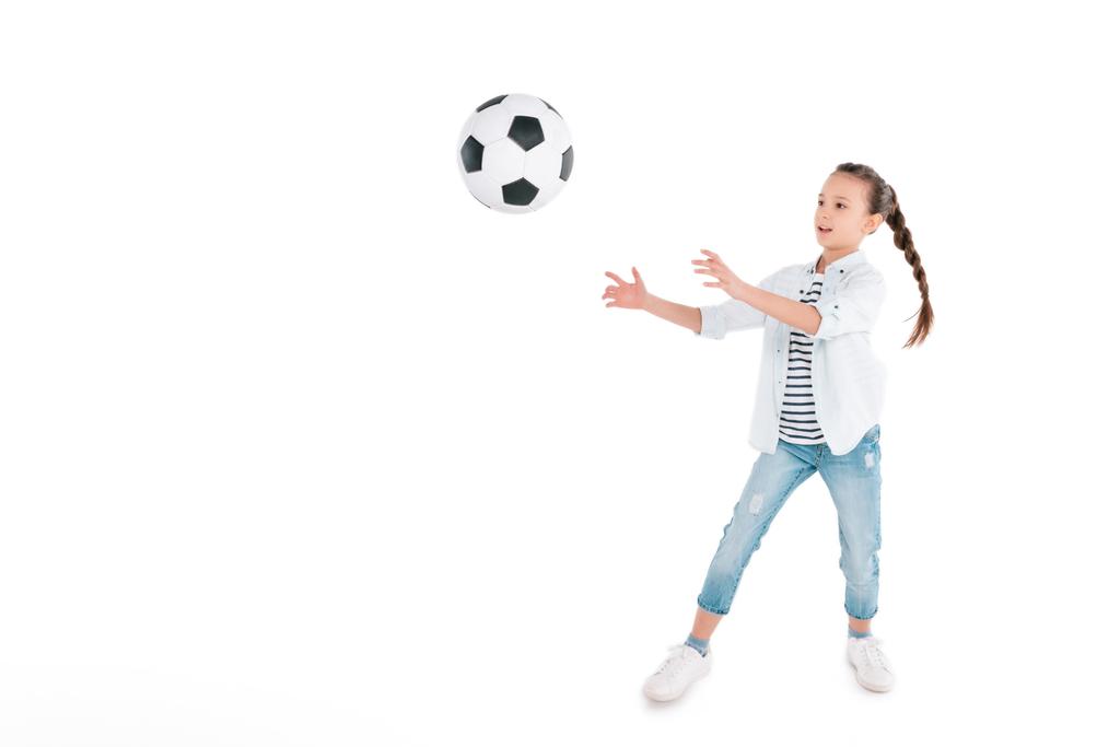 Mädchen spielen mit Fußball - Foto, Bild