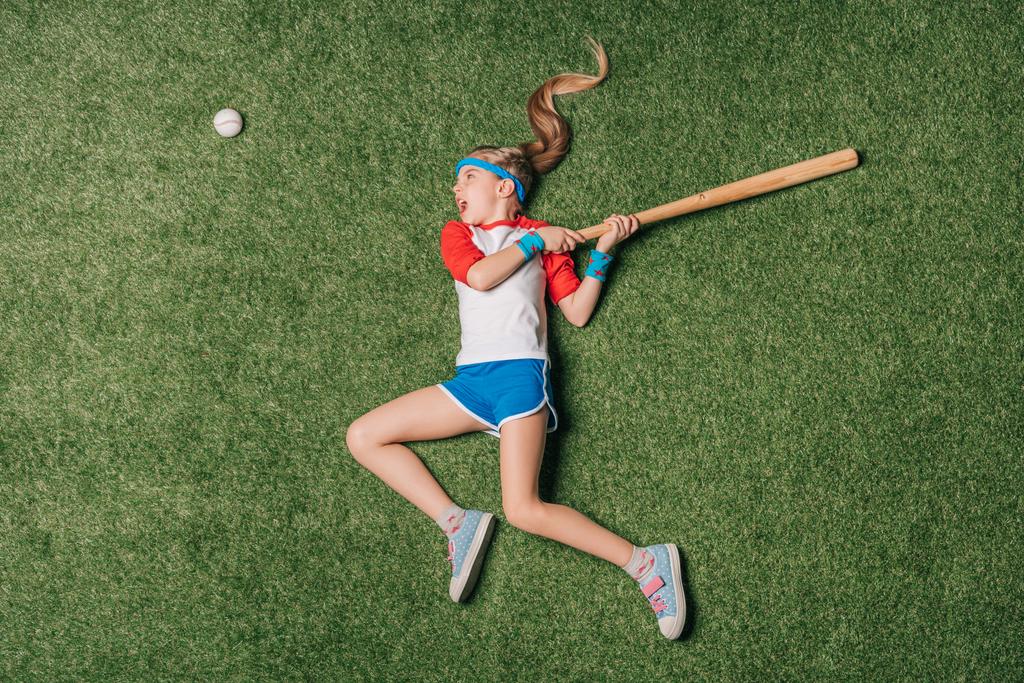 Beyzbol oynayan kız  - Fotoğraf, Görsel