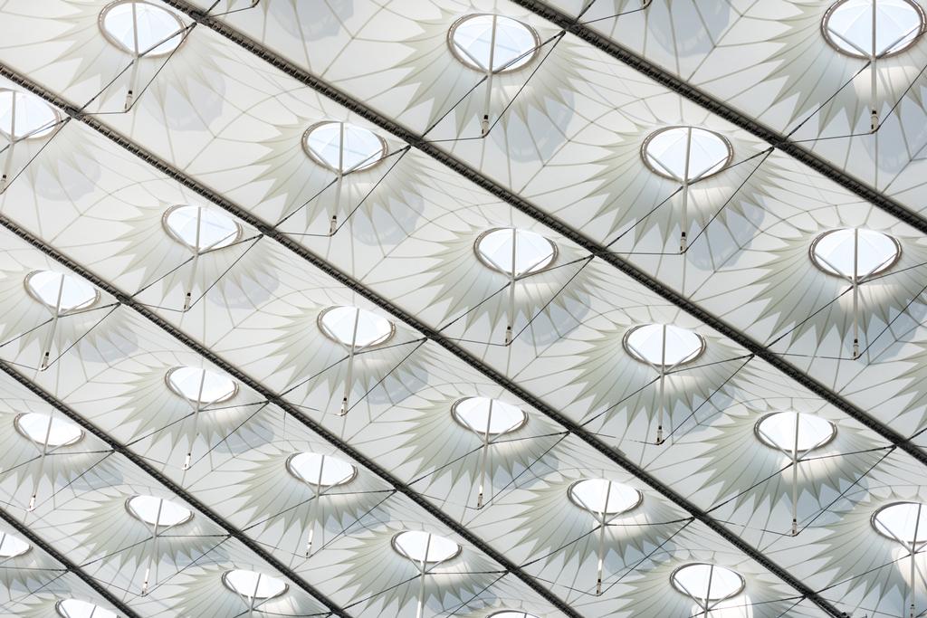 techo del estadio olímpico
  - Foto, Imagen