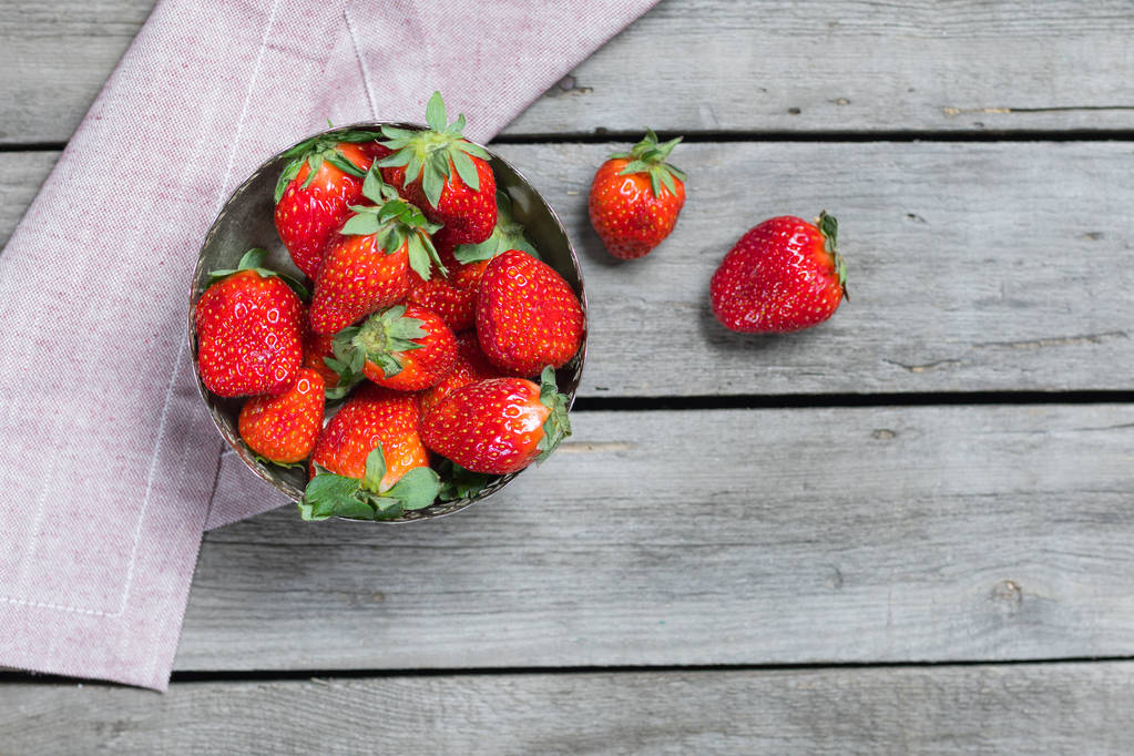 frische rote Erdbeeren - Foto, Bild