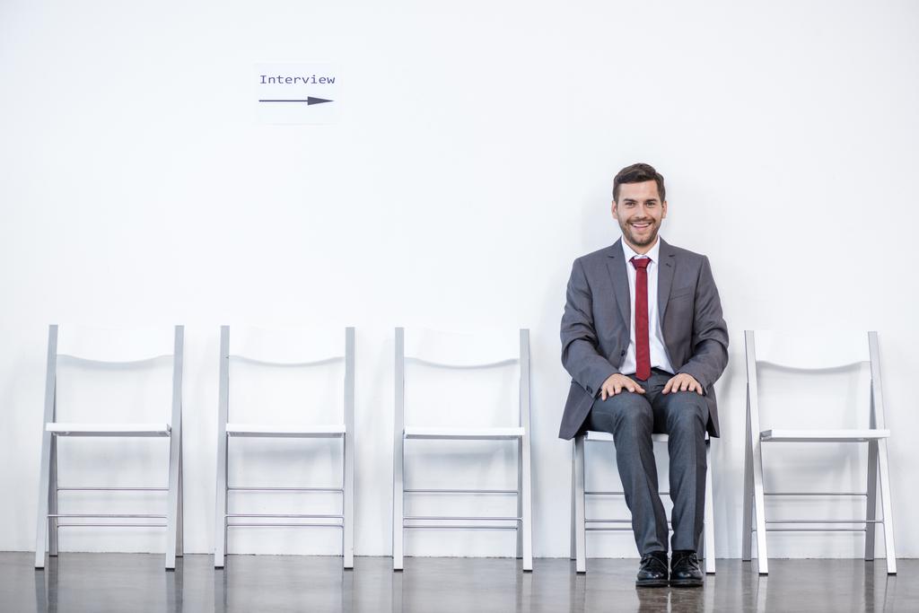 empresários à espera de entrevista
 - Foto, Imagem