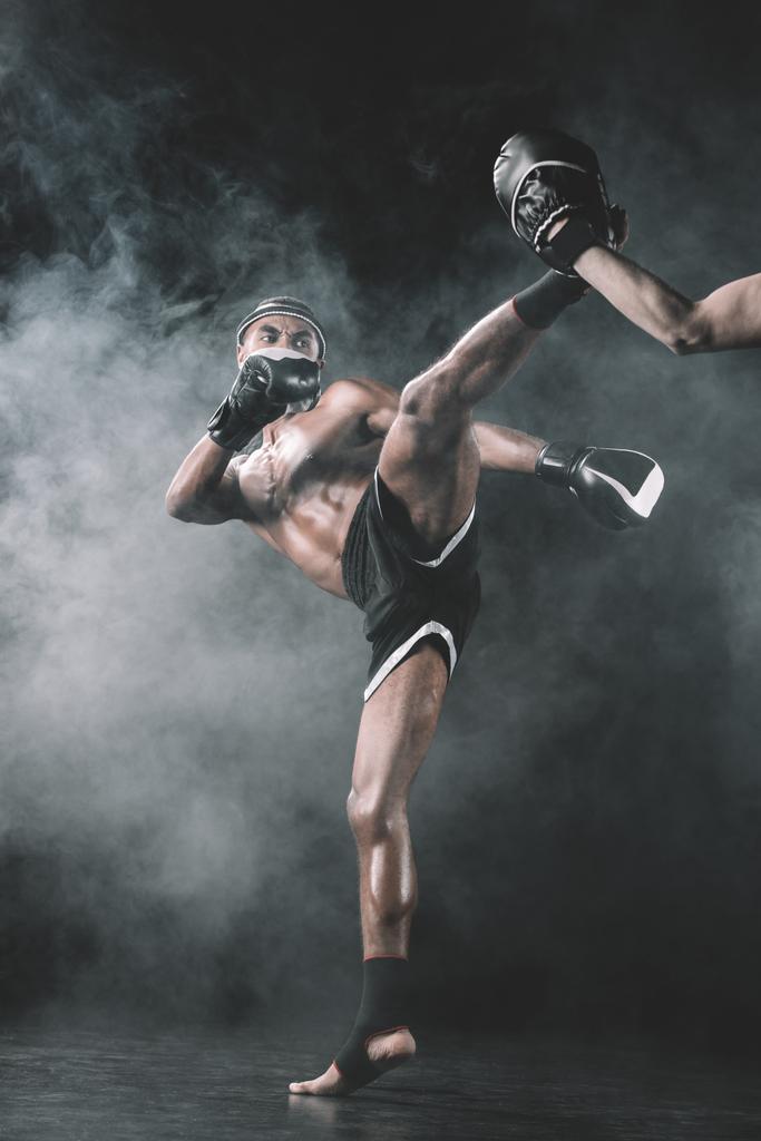 luchador Muay thai  - Foto, Imagen