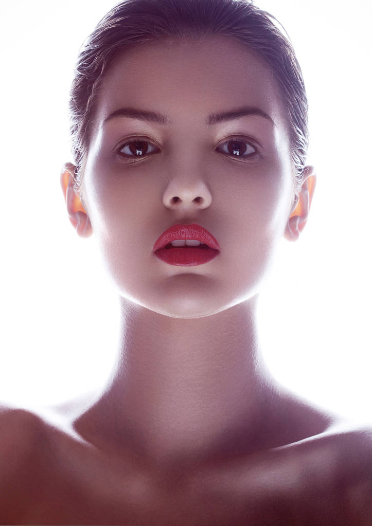 Schoonheid make-up mannequin met rode lippen - Foto, afbeelding