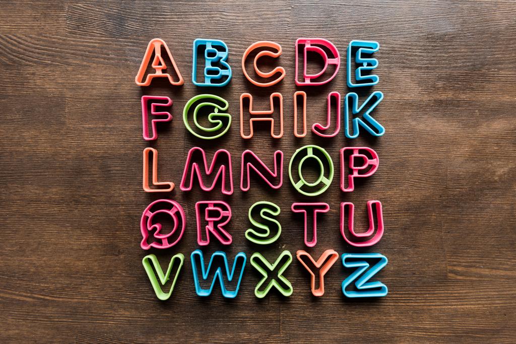 formas para hornear galletas en forma de letras
 - Foto, imagen