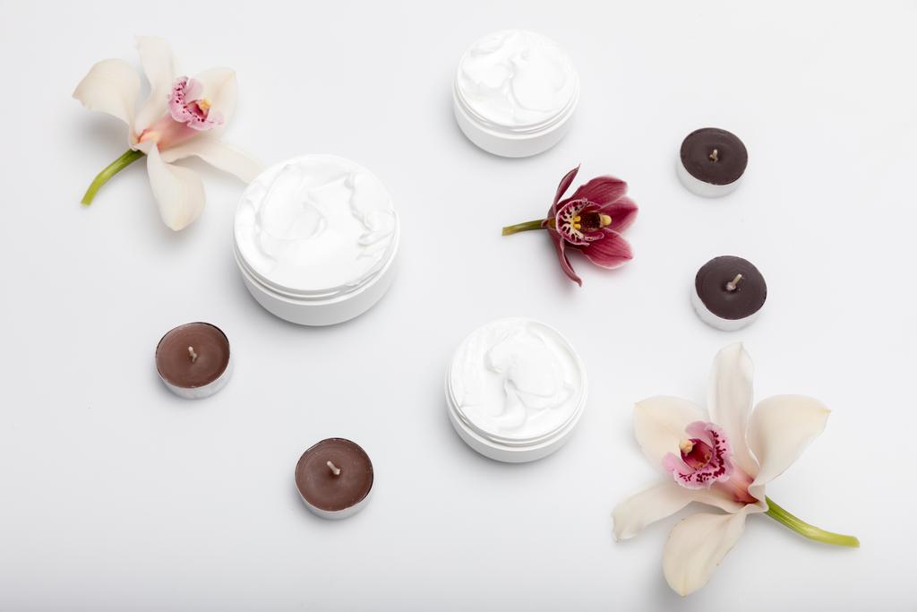Organic cream with orchids - Photo, Image