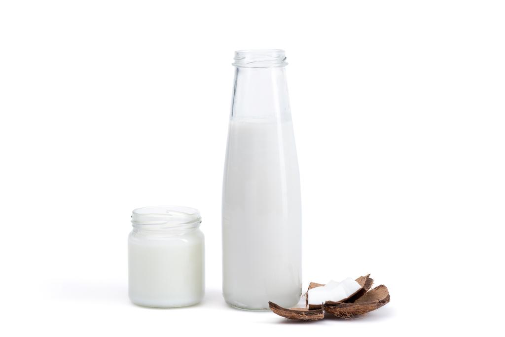 кокосовое масло и кокосовое молоко
  - Фото, изображение