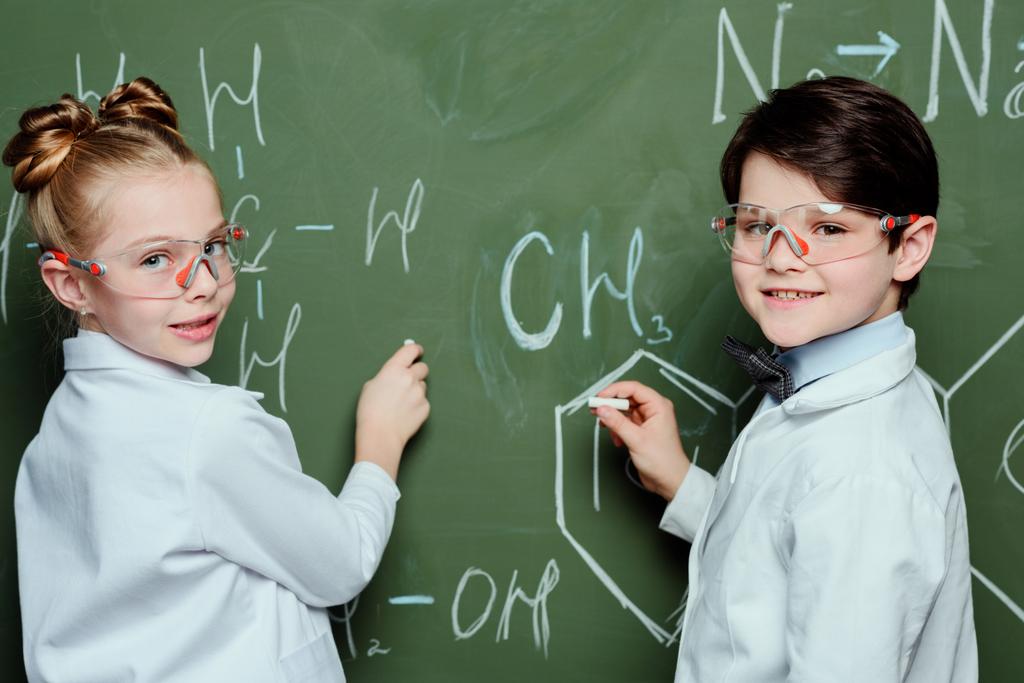 Little scientists in lab  - Photo, Image