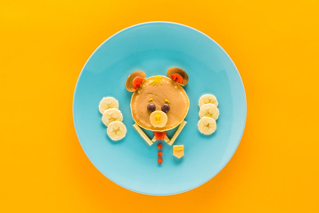 creatief vormgegeven kinderontbijt  - Foto, afbeelding