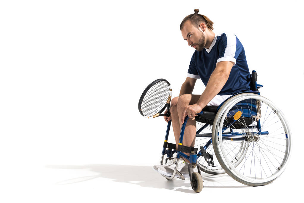 物思いにふける障害者テニス プレーヤー - 写真・画像