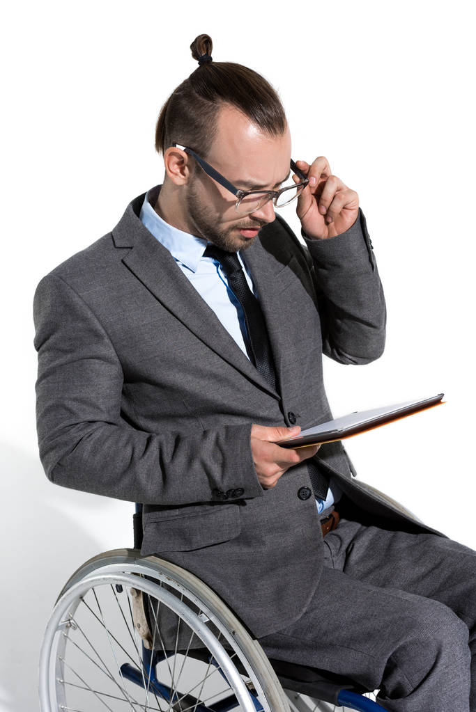 tělesně postižené podnikatel s digitálním tabletu - Fotografie, Obrázek