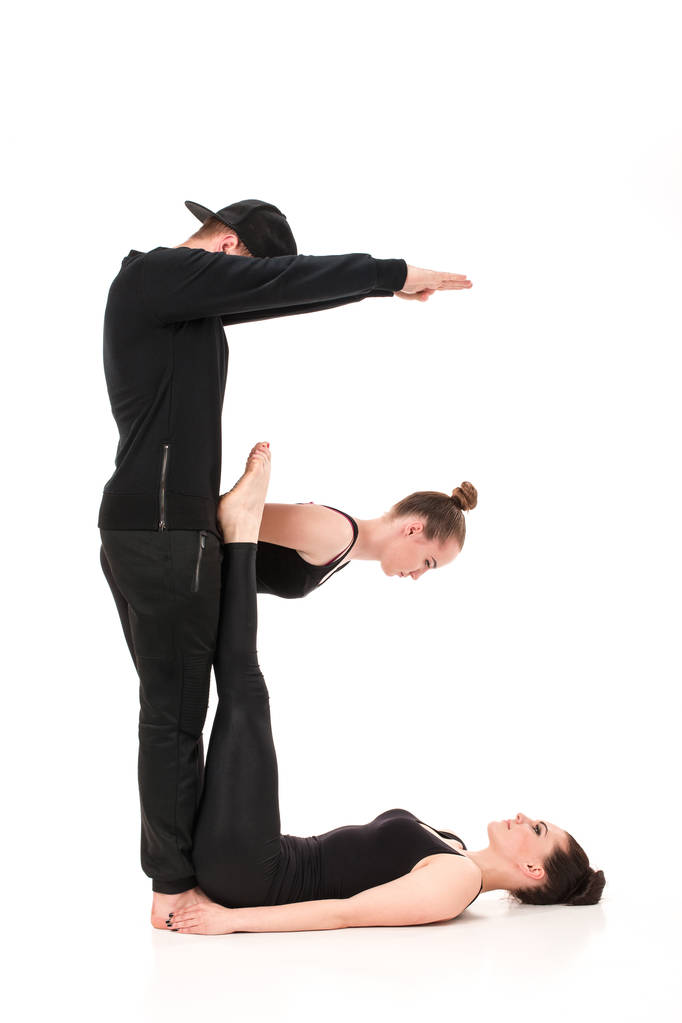 Буква Е, образованная гимнастскими телами
 - Фото, изображение