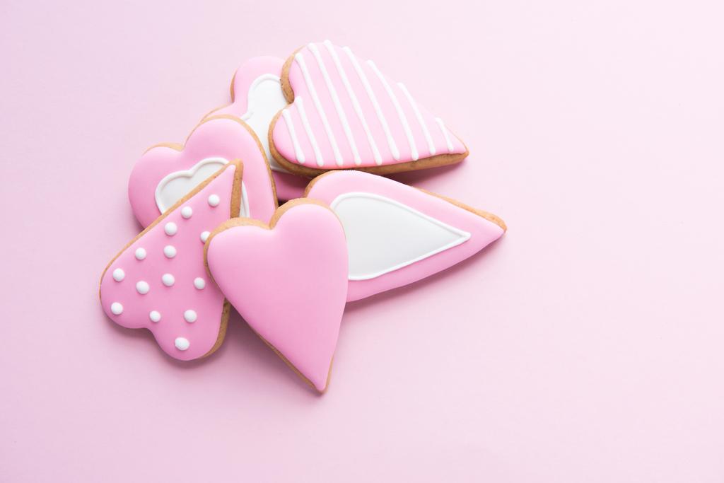 Handgemaakte koekjes in hart vorm  - Foto, afbeelding