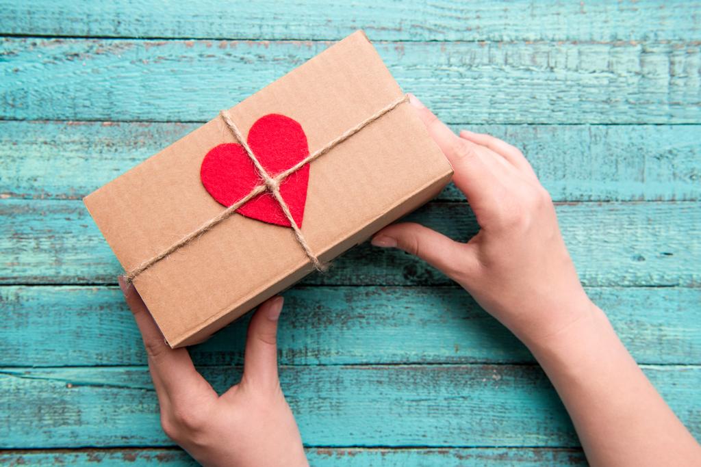 Gift box with red heart - Photo, Image