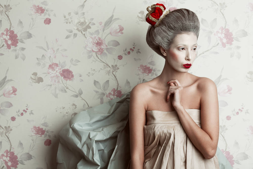 Francuski kiczu, koncepcji groteski. Portret pięknej monarchini luksusowe - Zdjęcie, obraz