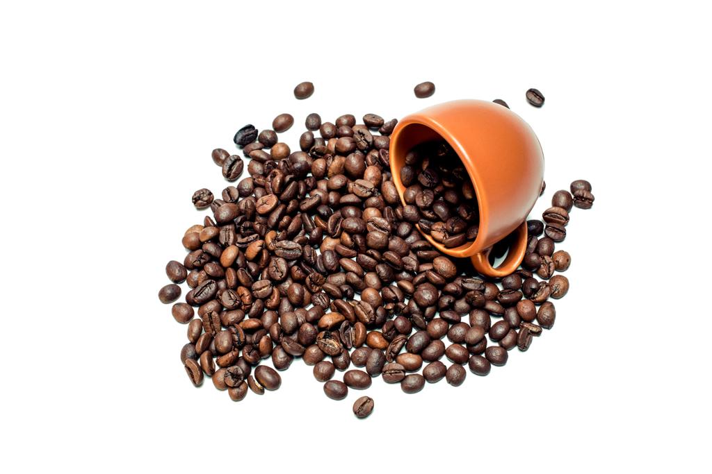 散在のコーヒー豆 - 写真・画像