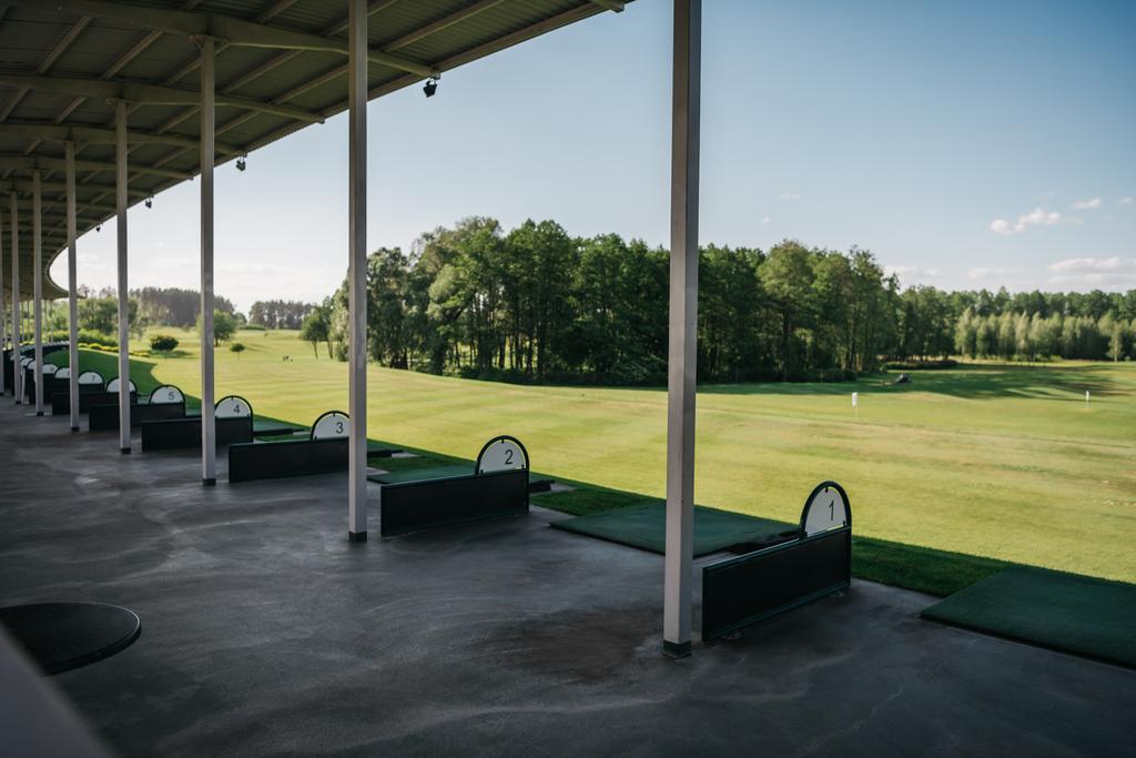 Campo de golfe vazio
 - Foto, Imagem