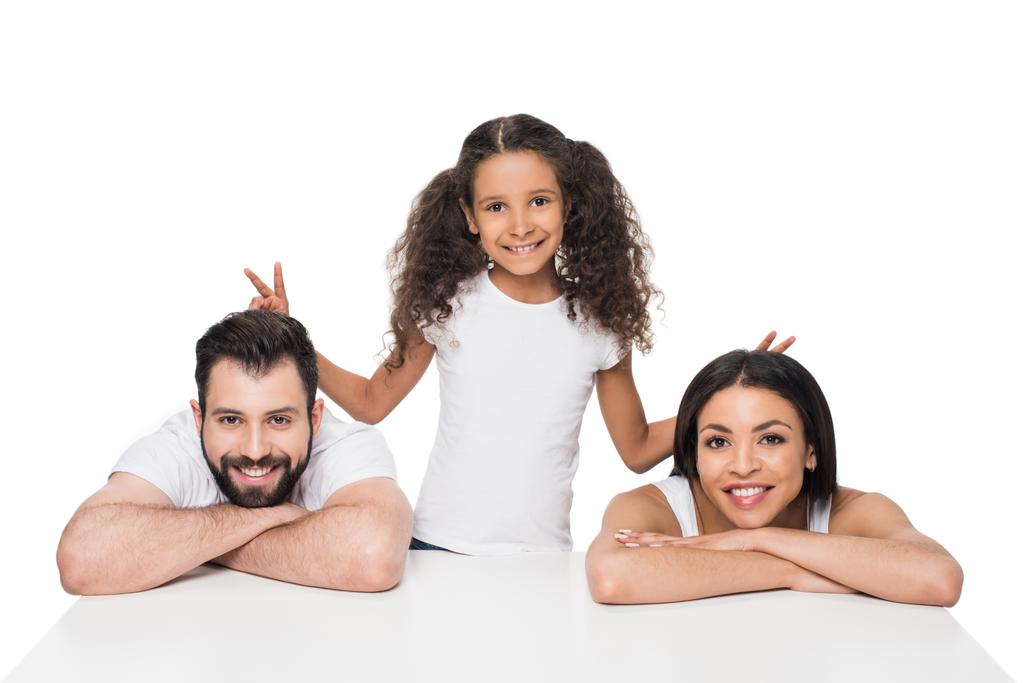 Familia multiétnica feliz
  - Foto, Imagen