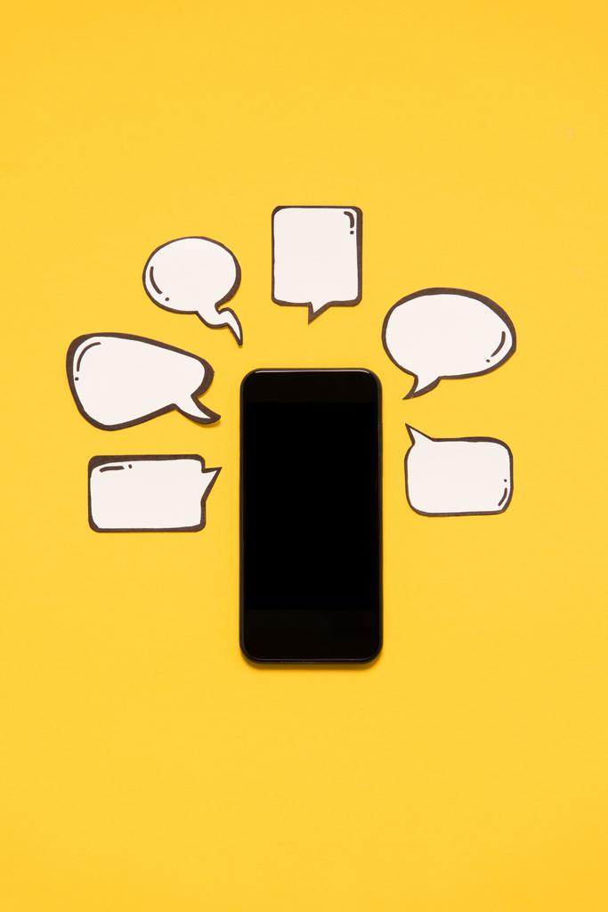 Smartphone e bolhas de fala em branco
 - Foto, Imagem