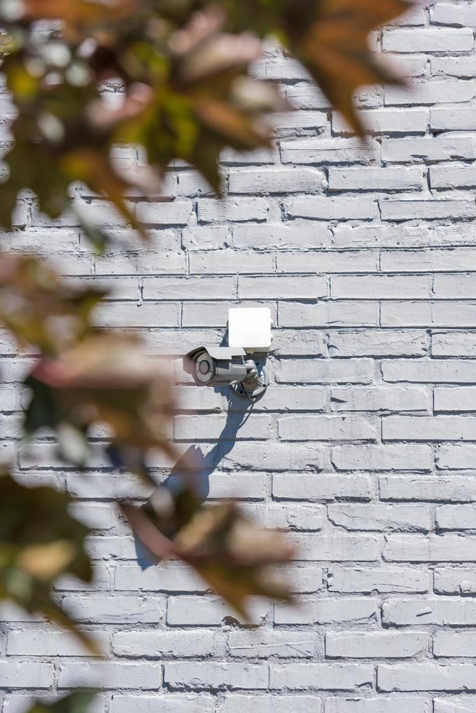 Duvardaki güvenlik kamerası - Fotoğraf, Görsel