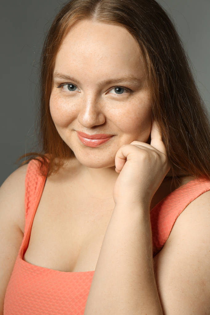 Übergewichtige junge Frau   - Foto, Bild