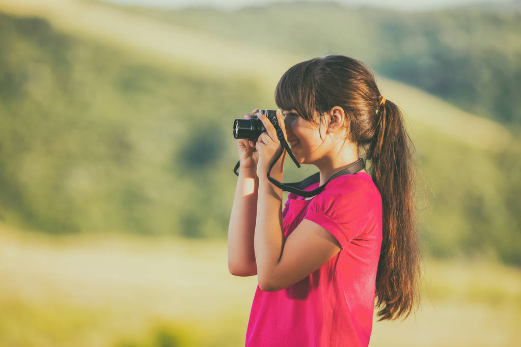 Cute little girl  photographing - Photo, Image