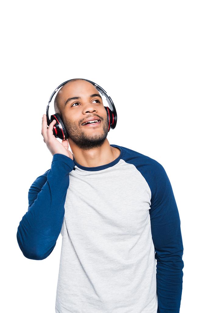 афроамериканський чоловік в навушниках
  - Фото, зображення