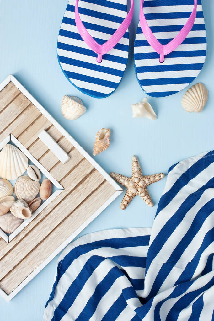 Composition with sea shells and summer accessories - Photo, Image