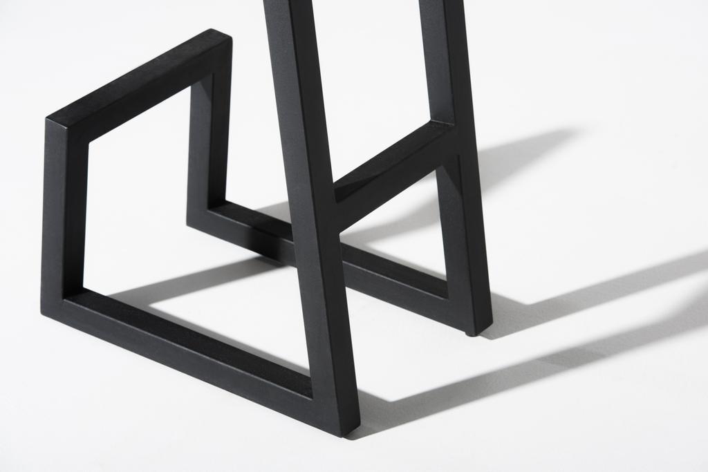 czarne metalowe nogi stolca - Zdjęcie, obraz