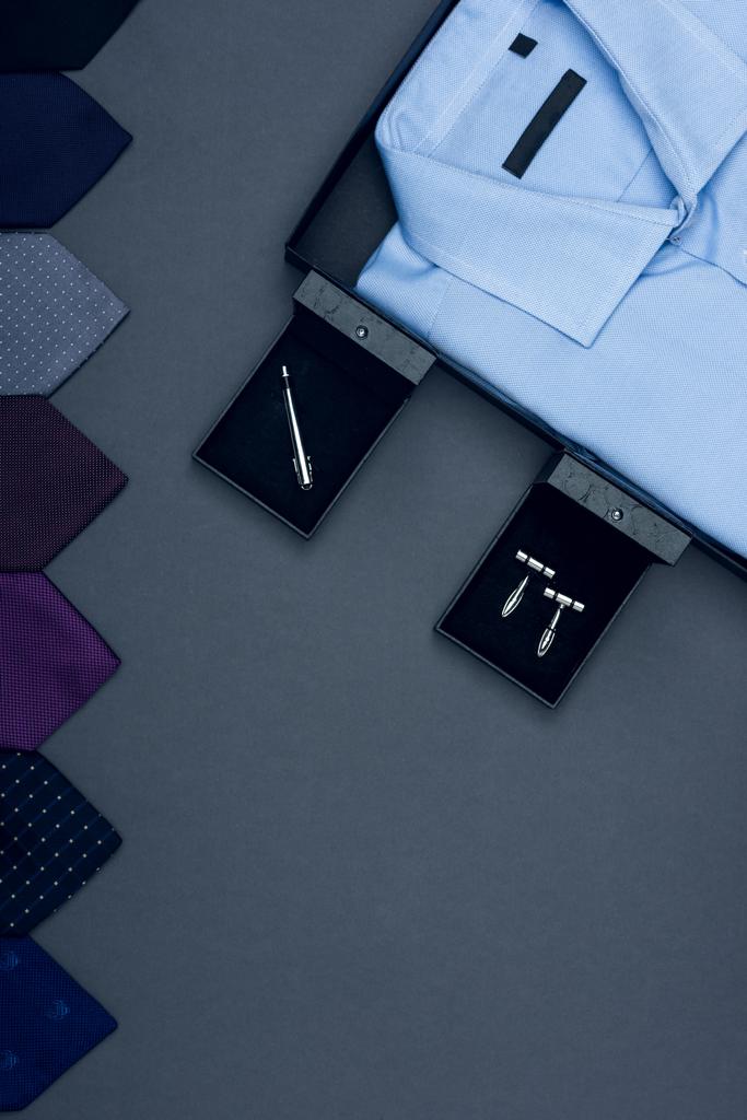 ing, nyakkendő és Mandzsettagombok - Fotó, kép