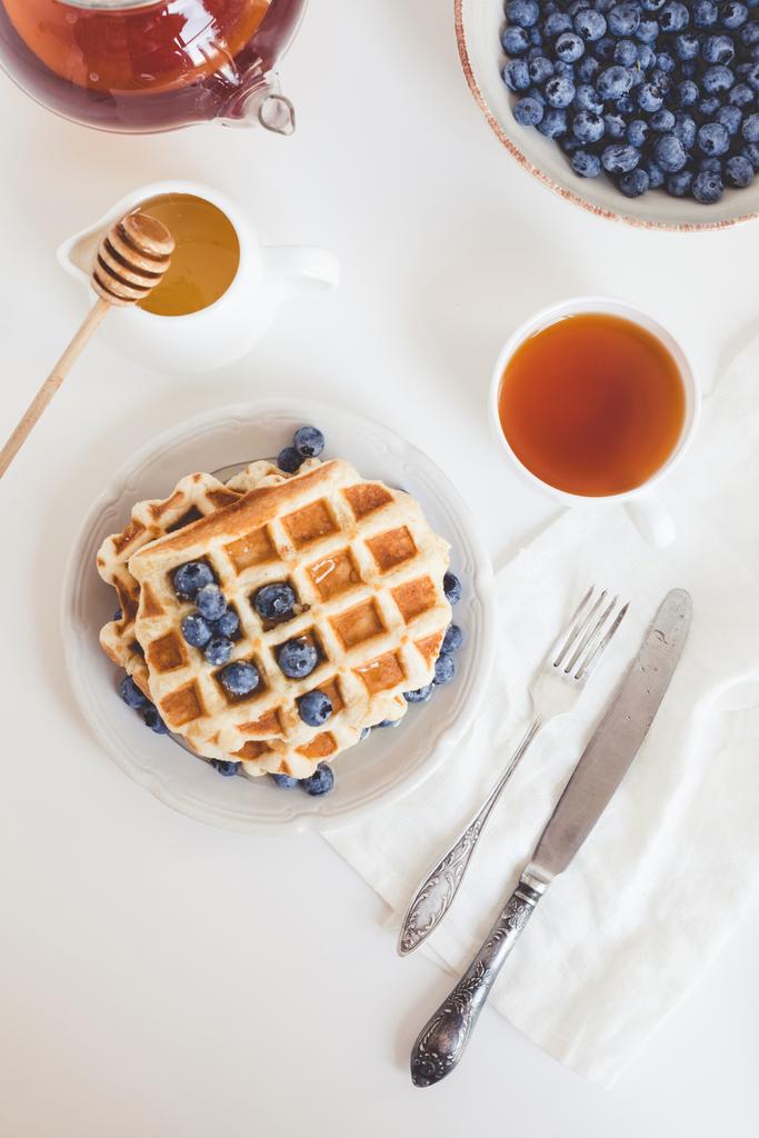 waffles with blueberries and tea - Photo, Image