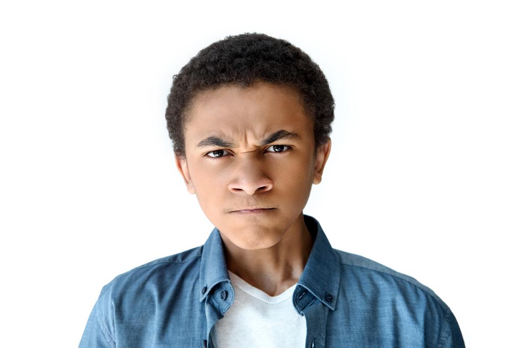 irritado Africano americano adolescente menino
 - Foto, Imagem