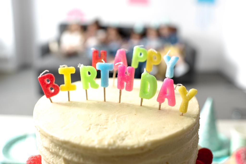 Gustosa torta di compleanno
 - Foto, immagini