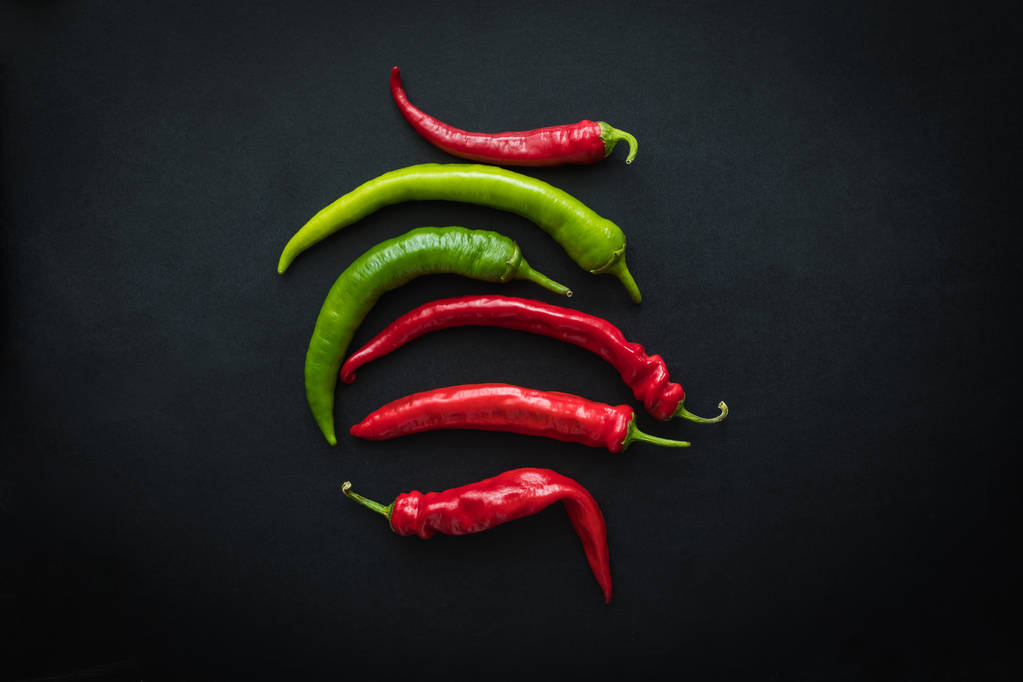 čerstvé chilli papričky - Fotografie, Obrázek