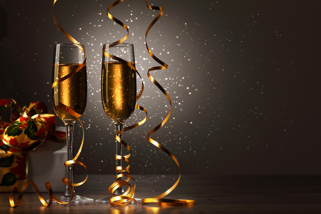 Bicchieri di champagne alla festa di Capodanno
 - Foto, immagini