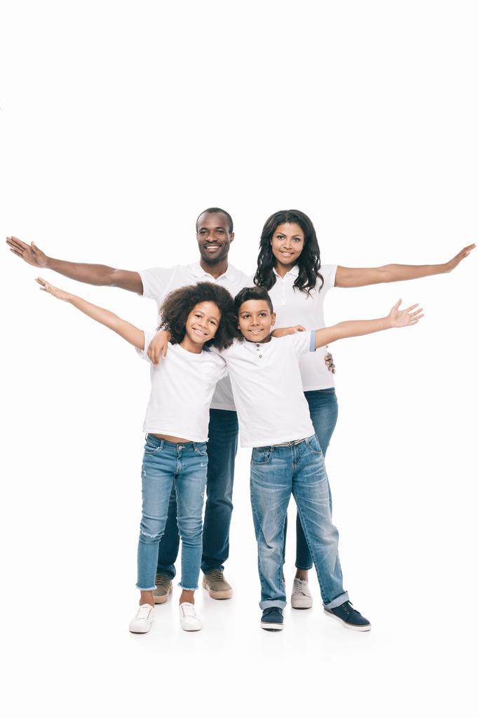 Familia afroamericana feliz
  - Foto, imagen