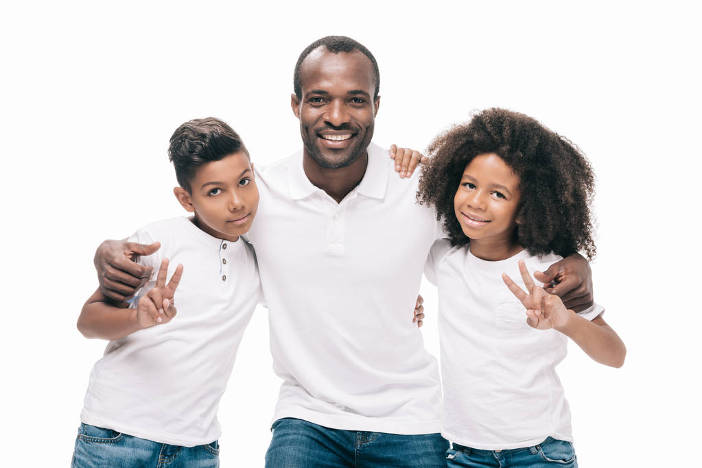 szczęśliwy ojciec african american z dziećmi - Zdjęcie, obraz