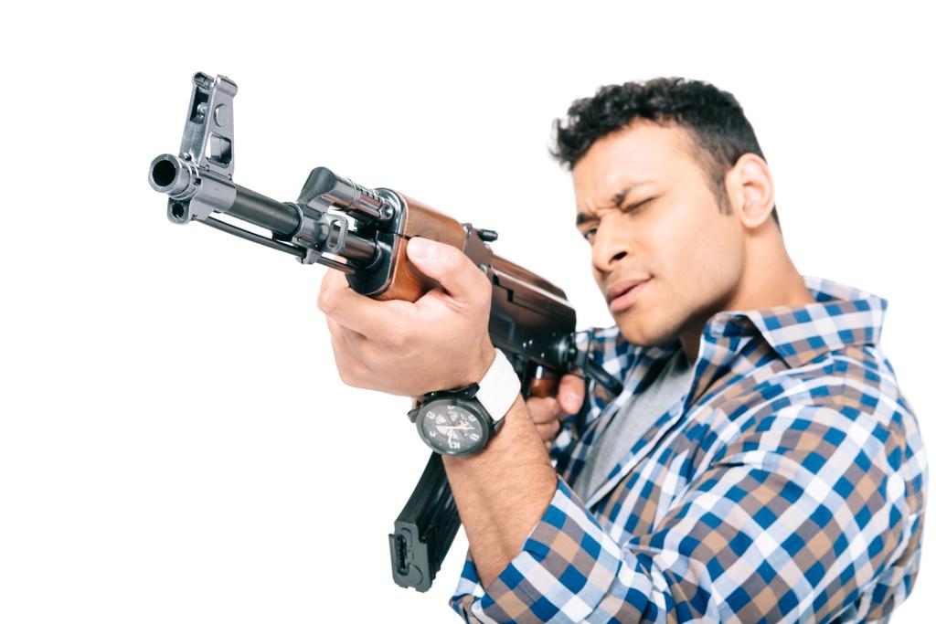 Afro-Amerikaanse man met geweer - Foto, afbeelding