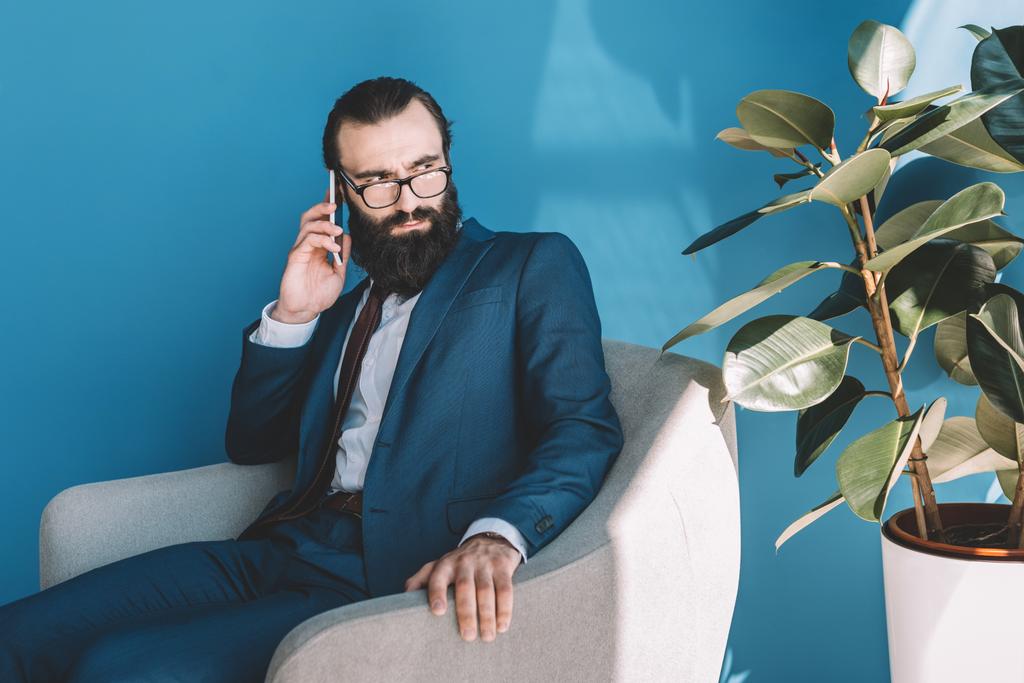 bearded businessman talking by phone - Photo, Image