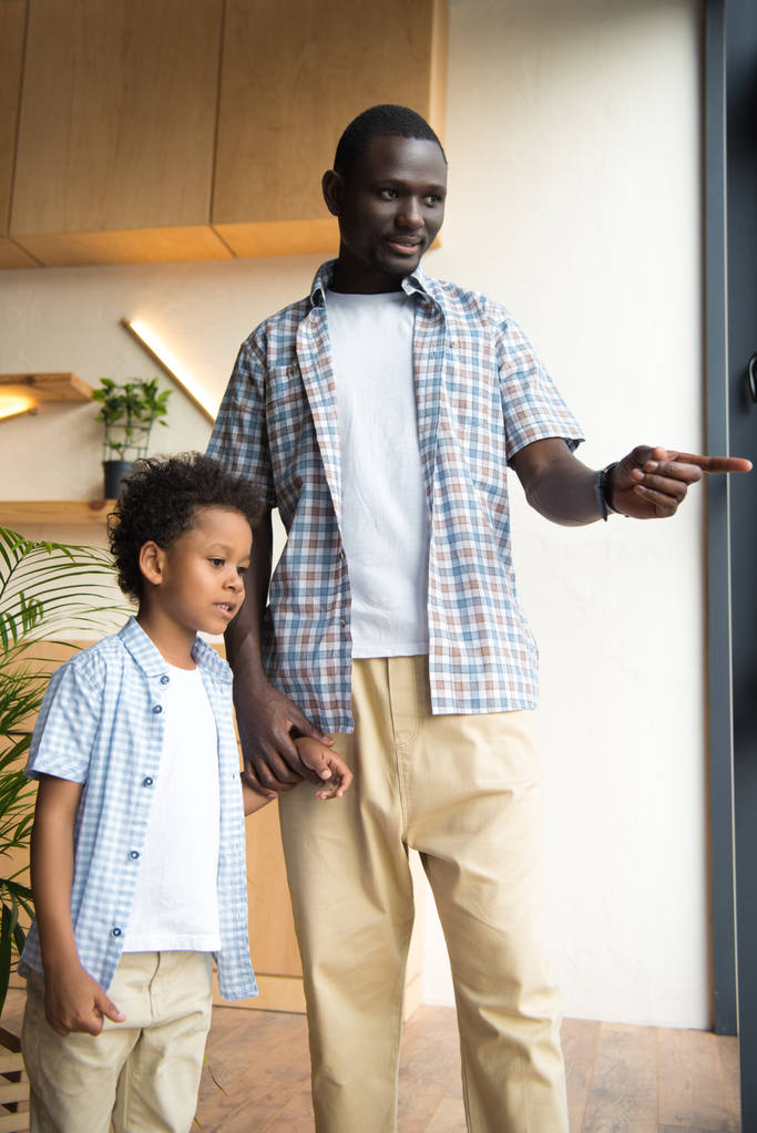Afro-Amerikan baba ve oğul  - Fotoğraf, Görsel