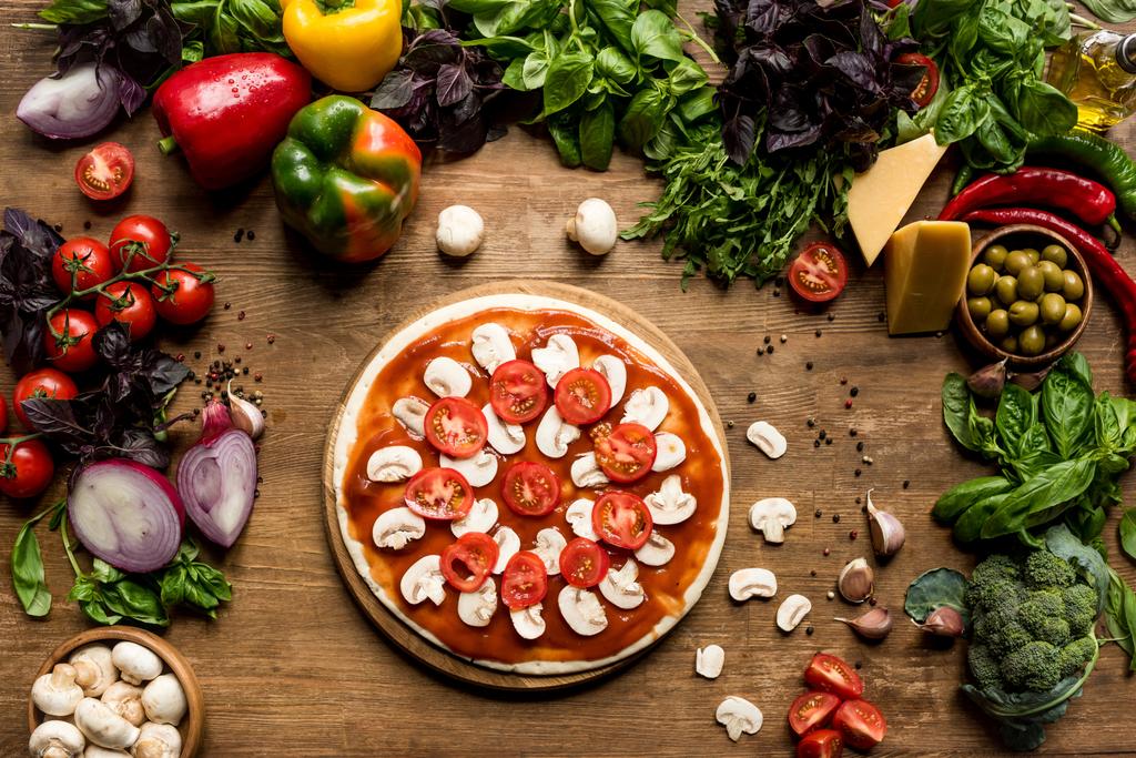rohe Pizza - Foto, Bild