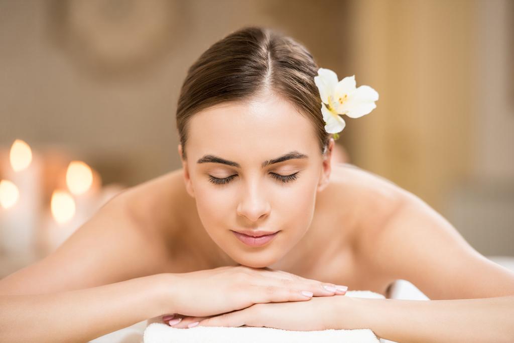woman relaxing in spa salon - Photo, Image