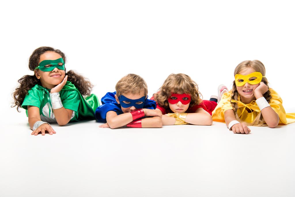 Дети в костюмах супергероев
 - Фото, изображение