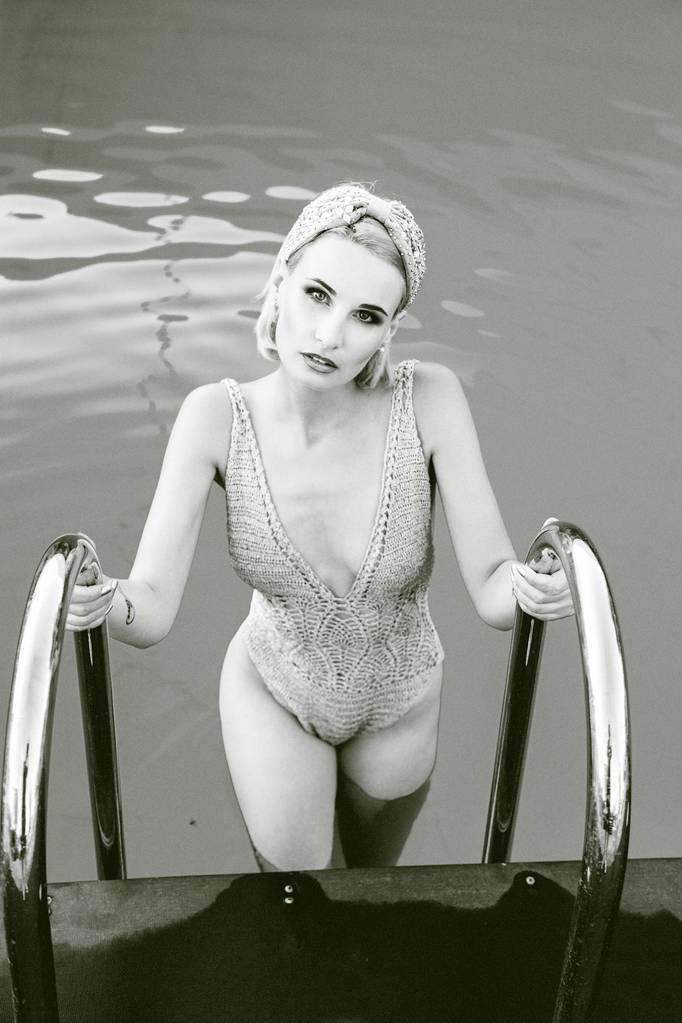  Kobieta w basenie smimming - Zdjęcie, obraz