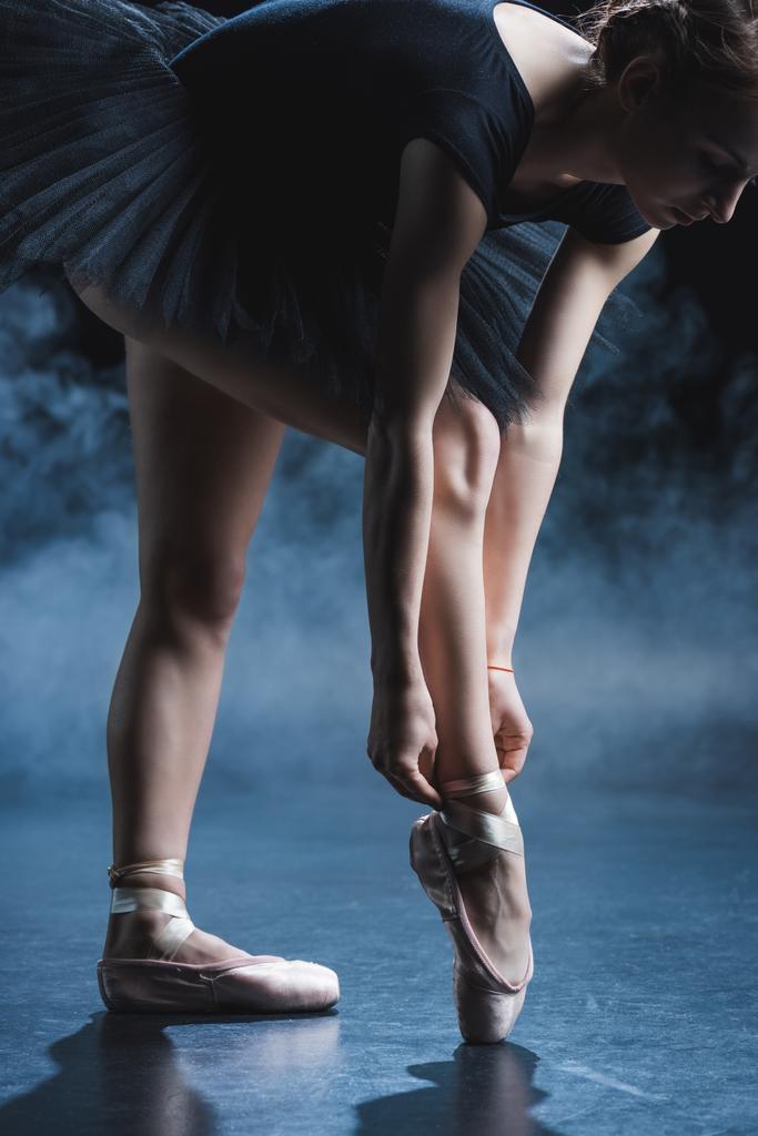 baletka v černém tutu - Fotografie, Obrázek